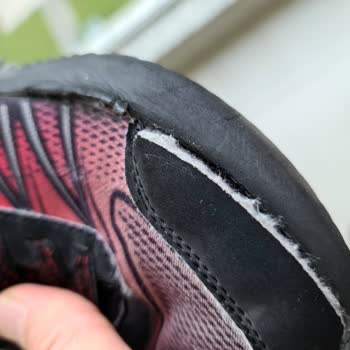 Skechers Ayakkabı Ürünlerinin Arkasında Durmuyor