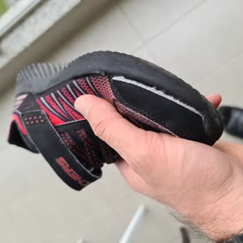 Skechers Ayakkabı Ürünlerinin Arkasında Durmuyor