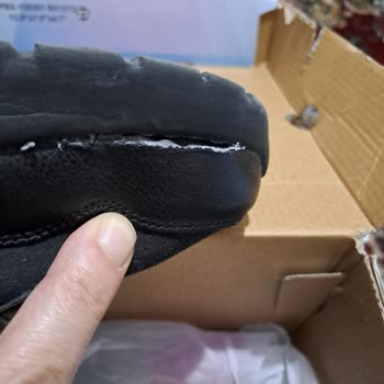 Skechers Kusurlu Ürün Satıp Kullanıcı Hatası Deniliyor