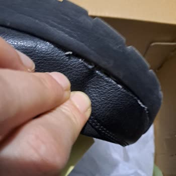 Skechers Kusurlu Ürün Satıp Kullanıcı Hatası Deniliyor