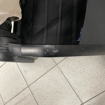 SunExpress Hava Yolları Uçuş Sonrası Eksik Ve Hasarlı Bebek Arabası