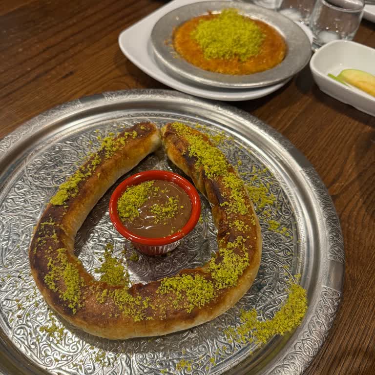 Zeugma Künefe Çikolatasız Çikolatalı Katmer