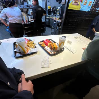 McDonald's İstanbul Şişli / Halaskargazi Şubesi Hakkında Şikayet.