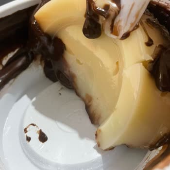 A101 Hanımdan Profiterol Tabanında Değişik Ekşi Katman