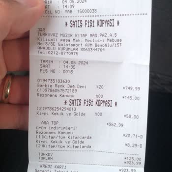 Galataport D&R Şubesinde Etikette Yazan Fiyatın Yanlışlığı
