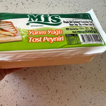 Şok Marketler Tost Peynirinden Çıkan Kıl