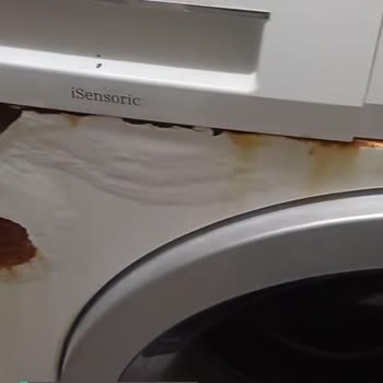 Siemens Çamaşır Makinesi Paslanıyor