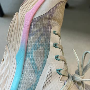 Skechers Kusurlu Üretim Ve Yırtılma