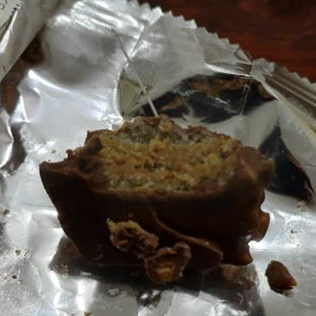 Nestle Çikolatanın İçinde Sert Ve Sivri Plastik Çıktı