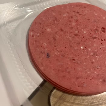 Maret Marka Salamda Yabancı Madde Çıkması