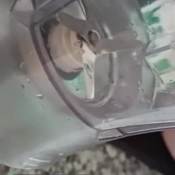 Sinbo Shb 3062 Sürahi Su Akıtıyor'
