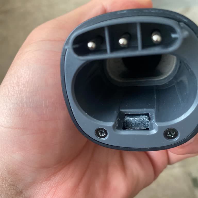 Electrolux Şarjlı Süpürge Mandal Sorunu