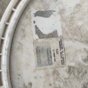 DYO Boya Adana'da Rulo İzi Bırakan Boya Ve Usta Mağduriyeti