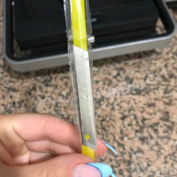 Carrefour SA 2 Yaşındaki Oğlumun Pipetinde Maket Bıçağı Buldum!