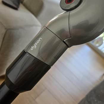 Dyson Ürününün Arkasında Durmuyor