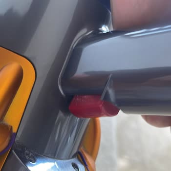 Dyson V15 Tutma Aparatı Kırılması