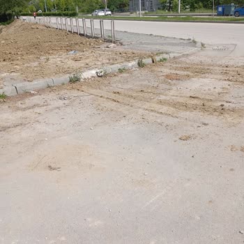 Bolu Belediyesi İnşaat Topraklarını Temizlemiyor