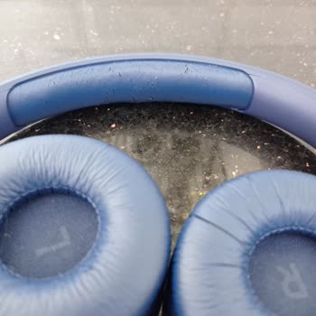 JBL Bt 510 Kulaklığın Kafa Ve Kulaklık Kısmındaki Pedlerde Aşınma