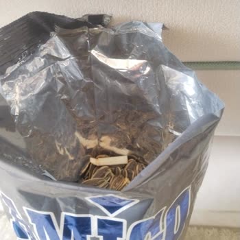 Amigo Şok Market Çekirdeğinden İzmarit Çıktı
