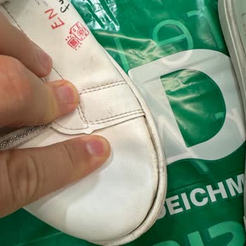 Deichmann Hatalı Spor Ayakkabı İade Almıyor.