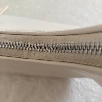 Boyner Valentino Çanta Renk Atıyor Tamirat İstiyorum