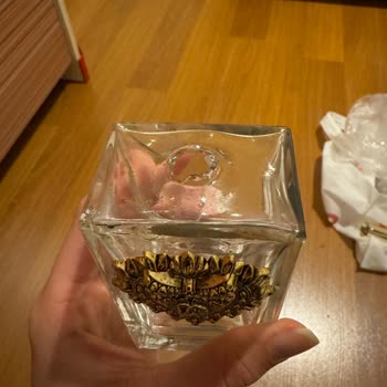 Boyner Kapağı Çatlak Ve Kırılmış Dolce And Gabbana