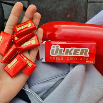 Ülker Napoliten Sütlü Çikolata Bozuk Çıktı