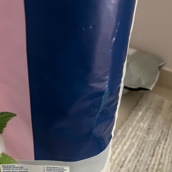 Hepsiburada Gönderdiği Tuvalet Kağıdının Paketi Yırtılmış
