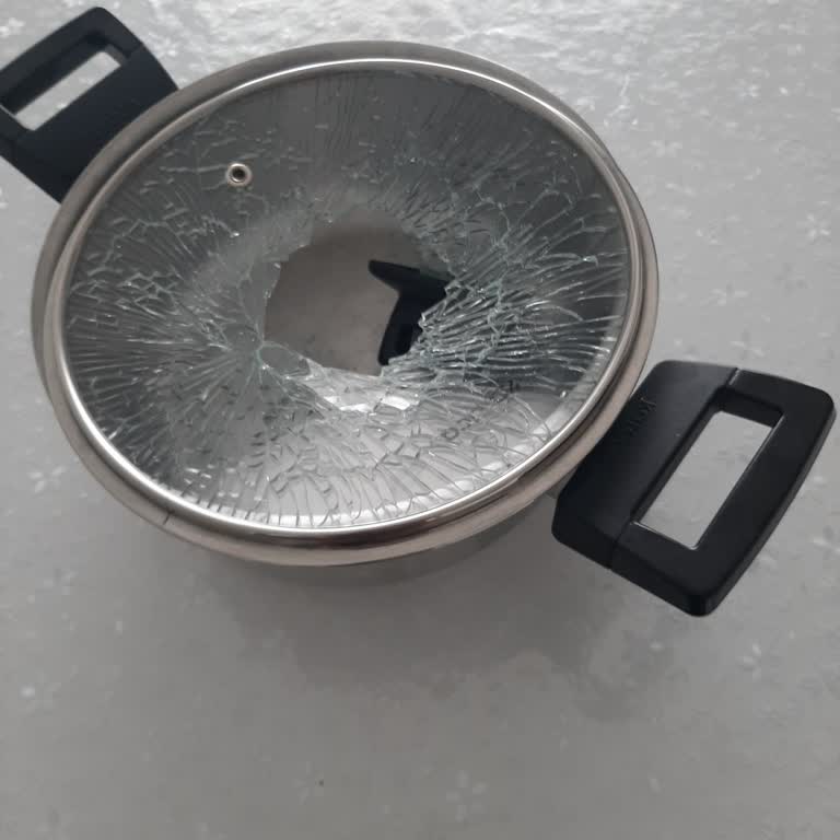 Karaca Züccaciye Tencerenin Cam Kapağı Patladı!