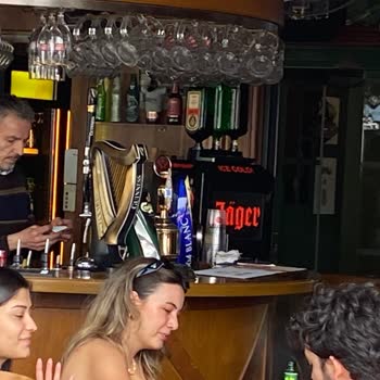 The Harp Irish Pub (Kadıköy) The Harp İrish Pub Kadıköy Kadını İçeri Almadı Nedeni Nedir?
