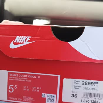 Deichmann Nike Spor Ayakkabı Yırtılma