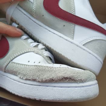 Deichmann Nike Spor Ayakkabı Yırtılma