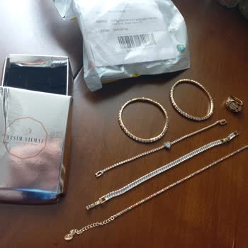 Yeşim Yılmaz Takı Sipariş Karışıklığı Ve Yanlış Ürün Teslimi Şikayeti