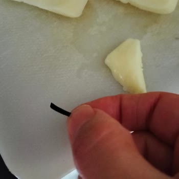 Binvezir Peynir BİM Kaşar Peyniri İçinden Plastik Çıktı