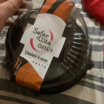 Sefer Usta Özsüt Çikolata Krokan Pasta