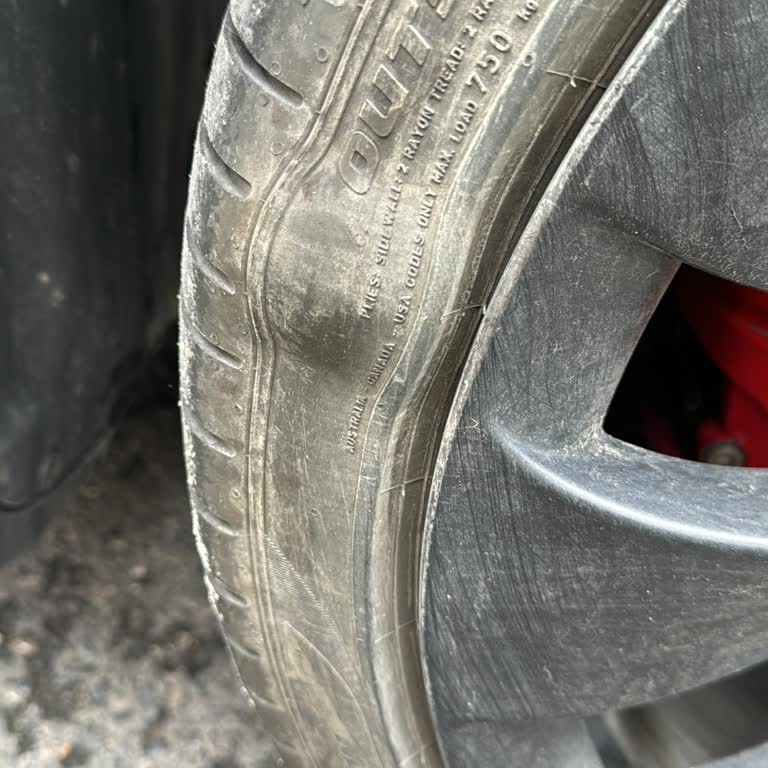 Pirelli Lastik Balon Yaptı