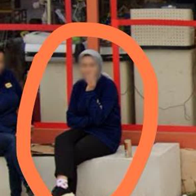 Şok Marketler Bornova'da Market Çalışanının Müşterilere Baskı Yaparak Satış Yöntemi