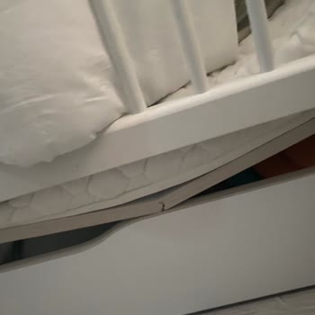 Çilek Mobilya 1 Buçuk Yaşındaki Bebeğe Kullanıcı Hatası Denildi