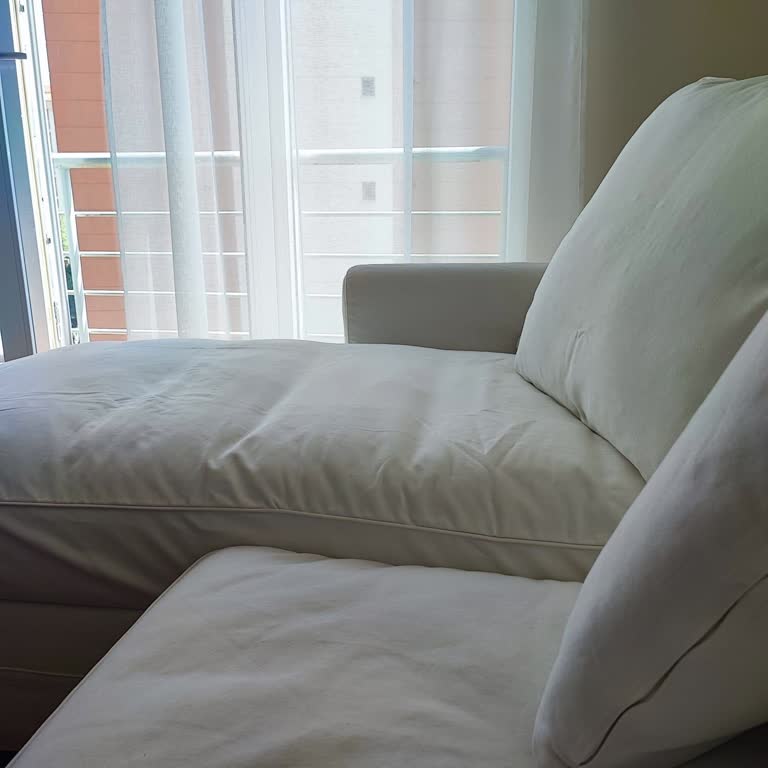 IKEA 10 Yıllık Garantili Koltuğunda 2 Yılda 8 Cm Lik Çökme