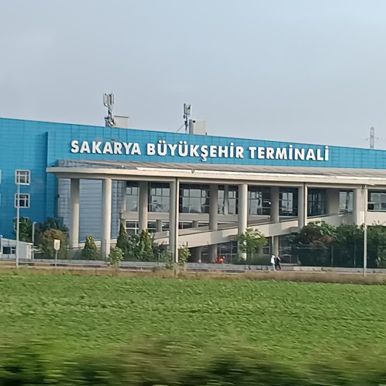 Sakarya Büyükşehir Belediyesi Adapazarı Otogarında Yolcuların Çözülemeyen Mağduriyet Durumu