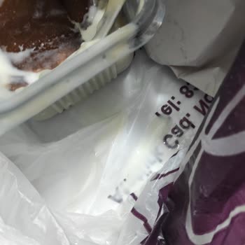 Emre Pastanesı Pastaneden Aldığım Ürünlerin Paketlenmesi Sorunu