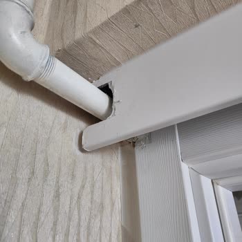 Adokapı Kötü İşçilik Ve Kötü Müşteri Hizmetleri