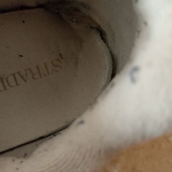Stradivarius Hediye Ayakkabının İlk Kullanımda Arka Kısmının Çökmesi