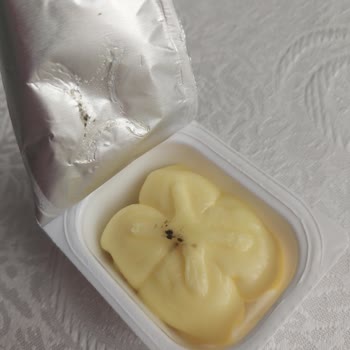Pınar Et ve Süt Tereyağı Paketinde Beklenmedik Siyah Madde