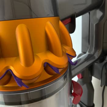 Dyson V15 Dikey Süpürge!