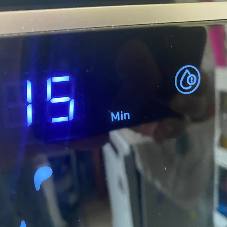 Tefal Easy Fry Grill Damlacıklı Ünlem İşareti