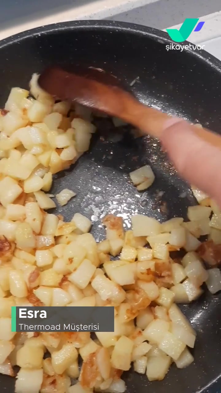 Thermoad Yapışmaz Diye Aldım Ama Çok Yapıştırıyor videonun kapak resmi