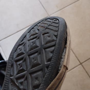 Converse Orijinal Yerine Sahte Mi Alsaydım?