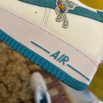 Steelsneakers.trr (Instagram) Kullanılmış Defolu Ürün