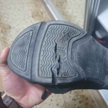 Slazenger Marka Mı? Görsellere Bakın Ve Karar Verin